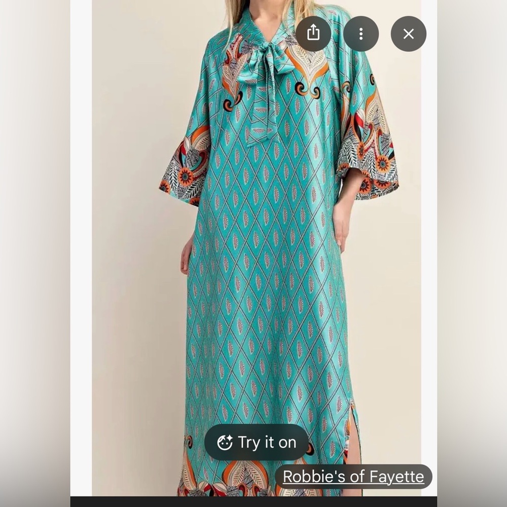 Women’s GiGiO Maxi Dress with neck ties size Large new with tags